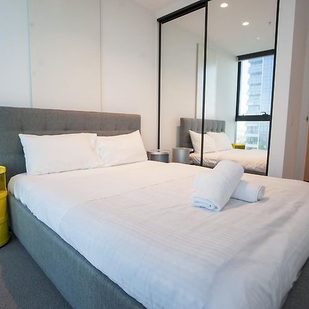 Victoria One 2 Bedroom 2 Bathroom Apartment Melbourne Bagian luar foto